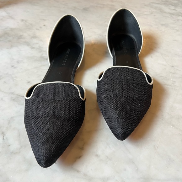 Joe Fresh - black and white linen flats size 8 - Picture 4 of 5